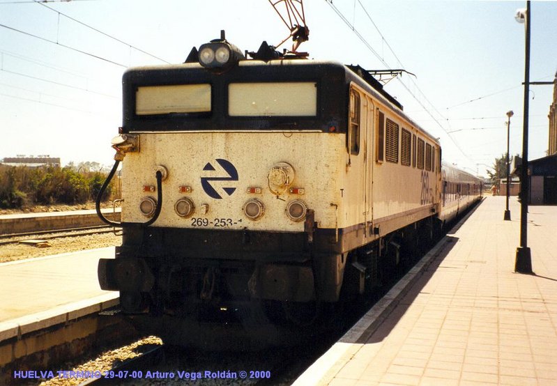 269-253 HUELVA-TERMINO 29-7-00.JPG