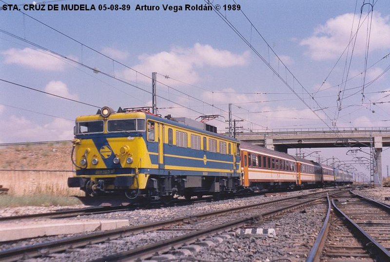 269-323 STA.CRUZ DE MUDELA 5-8-89.JPG