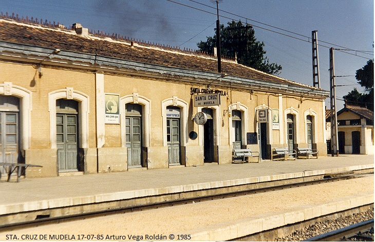 STA.CRUZ DE MUDELA INT. 17-7-85.jpg