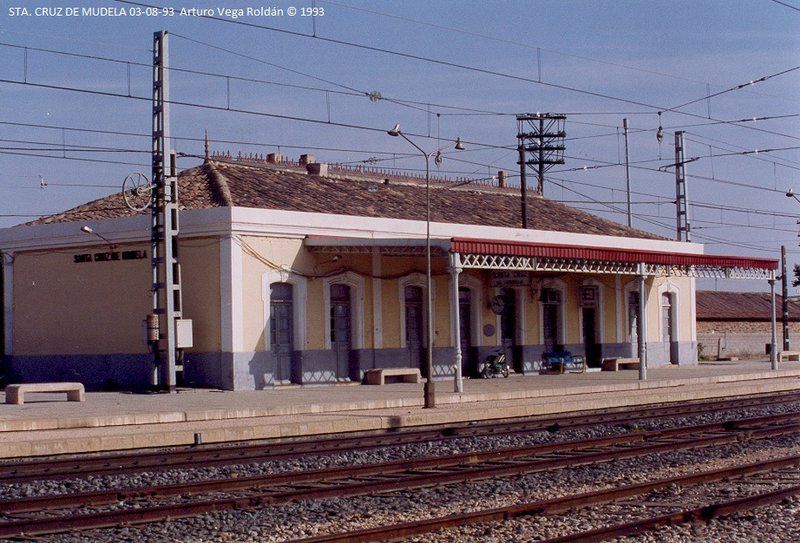 STA.CRUZ DE MUDELA(MARQUESINA) 3-8-93.JPG