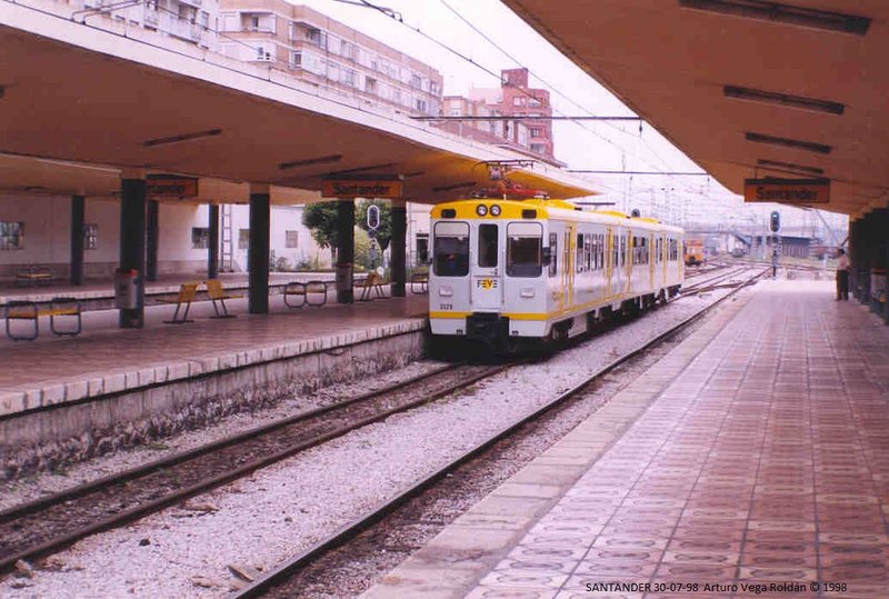 FEVE 3526 SANTANDER 30-7-98.jpg