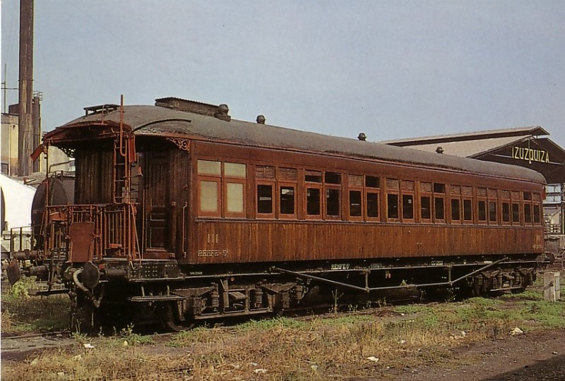 Coche 3ª CC2510 ex MZA Zaragoza Arrabal Octubre 1970.jpg