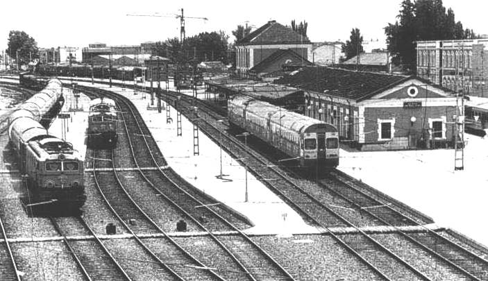 Estación de Alcázar de S. Juan - Emilio Paniagua (1996 10).jpg