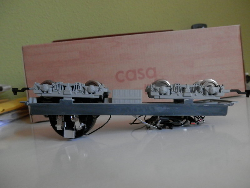 ZZZY Lateral bogie montado.JPG