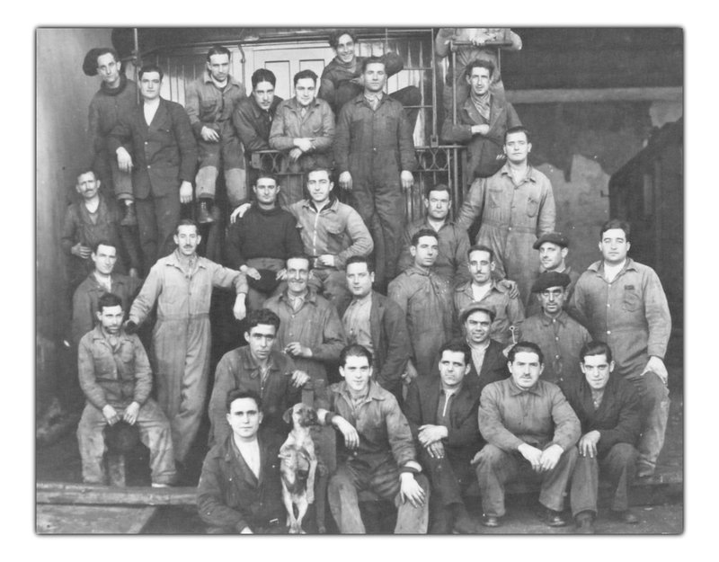 befunky_grupo-de-trabajadores-del-ferrocarril-de-horna.jpg