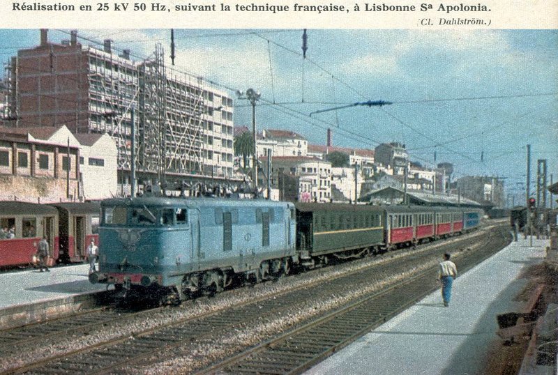 2500 Lisboa Sta. Apolónia.jpg