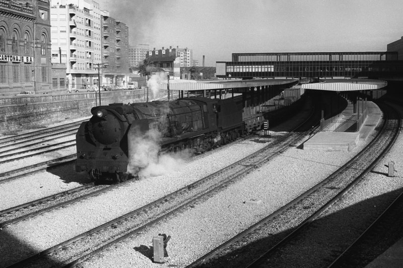 RENFE 241F Zaragossa, Spain, summer 1973.jpg