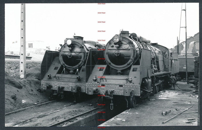 RQ14 SPAIN RENFE steam locomotives 240.2665 & 240.2603 Murcia Carman 7-6-66.jpg