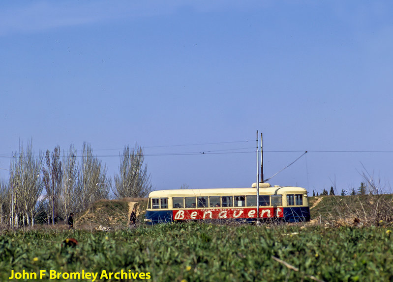 El 1125 ó el 1144 en línea 72. 1966.jpg