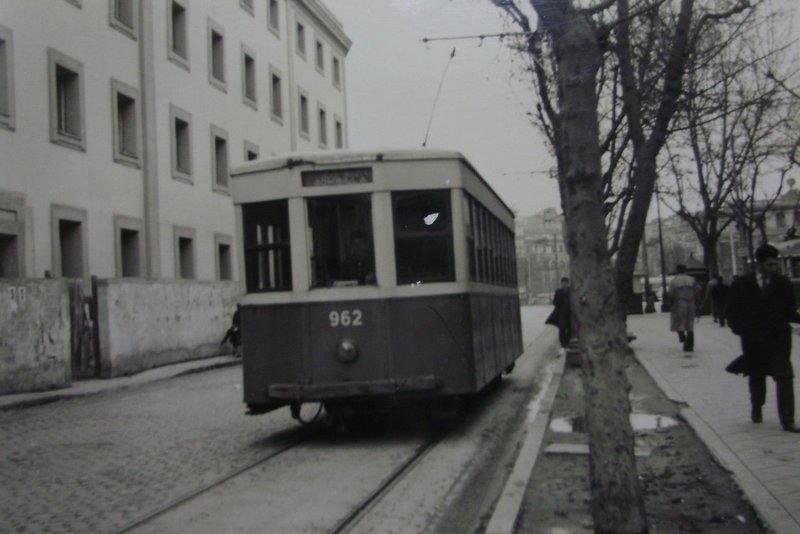 El 962 en línea 60 (1958)..JPG