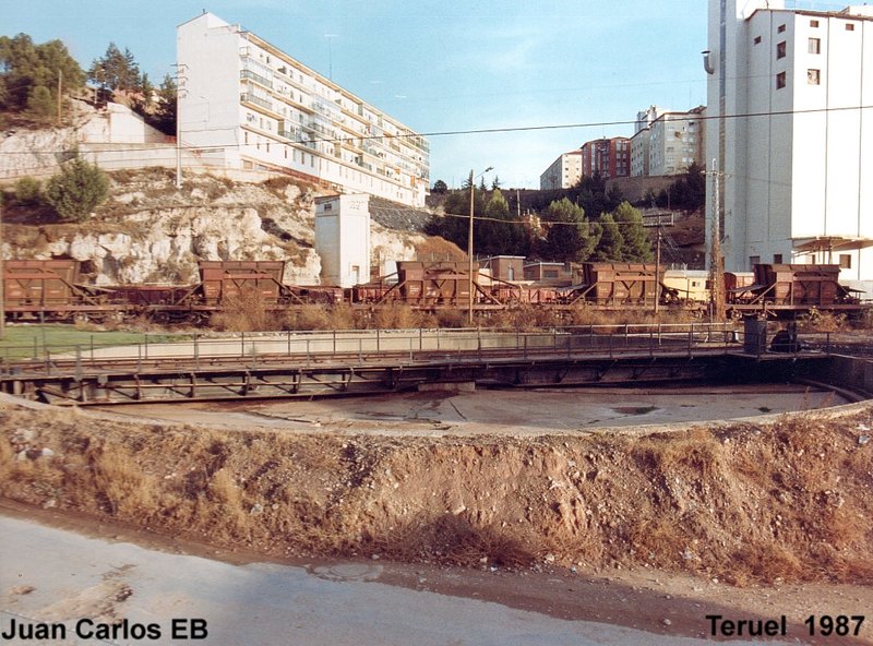 Puente giratorio Teruel 1987.JPG