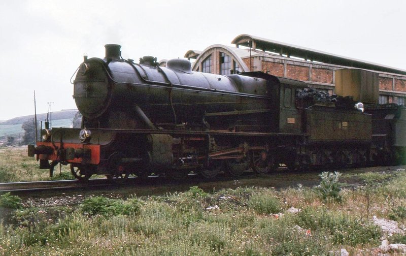 140-2516 en la reserva de Burgos el 29 de Abril 1963.jpg