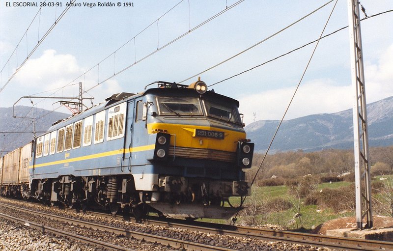 251-008 EL ESCORIAL 28-3-91.jpg