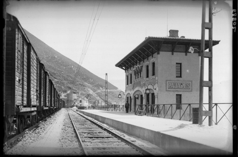 Estación de Pajares_1927-36 (Antonio Passaporte)(FPH).JPG