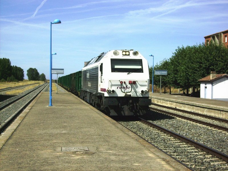 RENFE 333-334 FTE DE SAN ESTEBAN (2).JPG