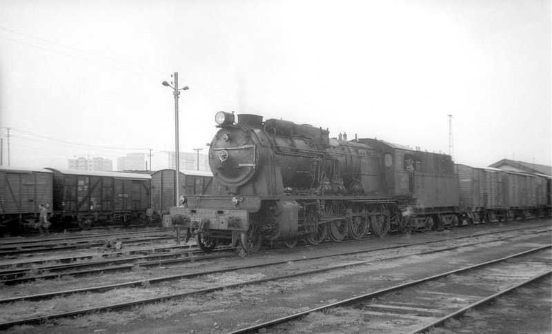 RENFE 240F-22XX SALAMANCA.jpg