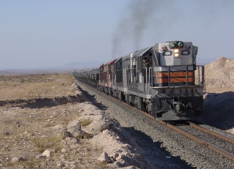 dt13000-0007 al otro lado de los Andes.jpg