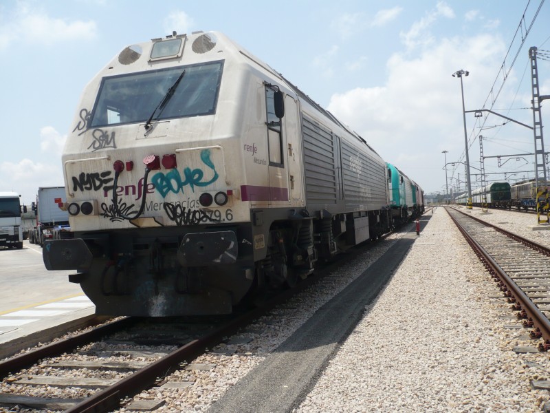 333-379-6 Renfe (fsl Valencia).jpg