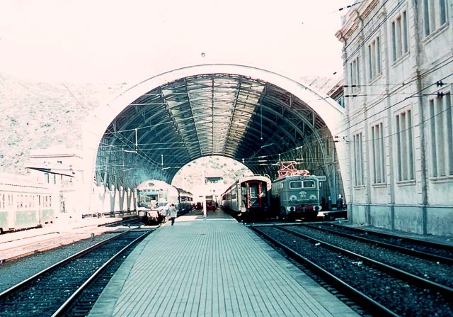 Estación de Port Bou. 15 de abril de 1972. Foto John Batts.jpg