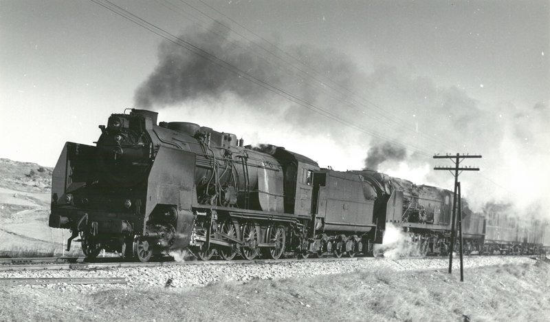 Viajeros con doble Renfe-bonita.jpg