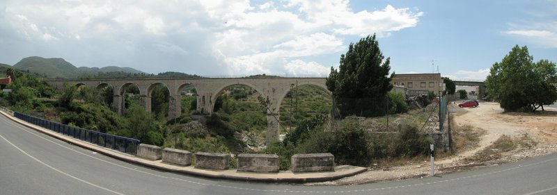 Puente Gata.jpg
