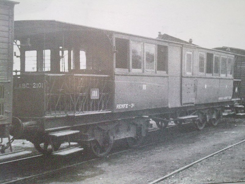 tren 20547.jpg