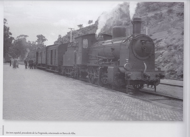 trewor Rowe - Vacaciones ferroviarias en España.jpg