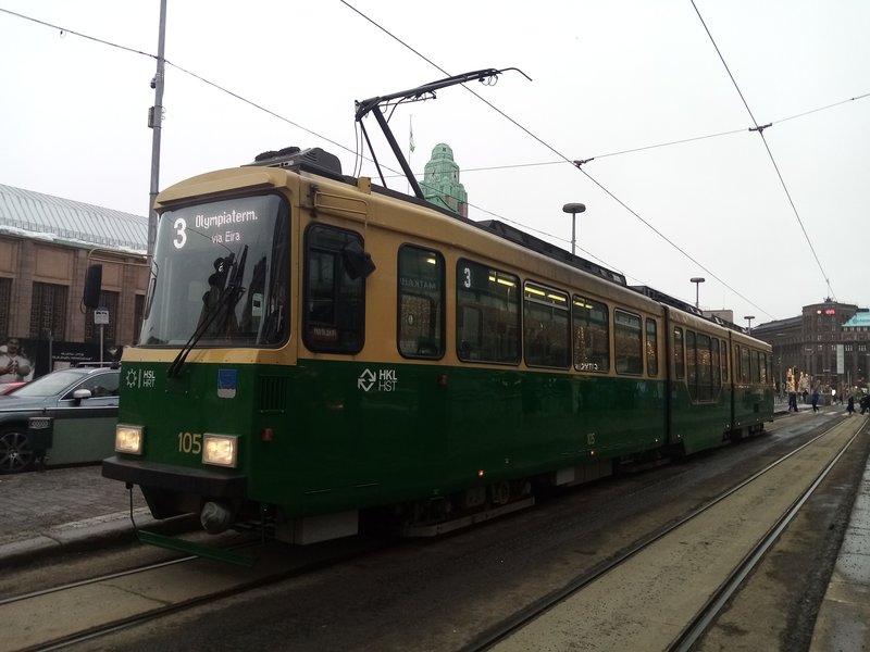 53-Tranvías ante la estación de Helsinki (6).jpg