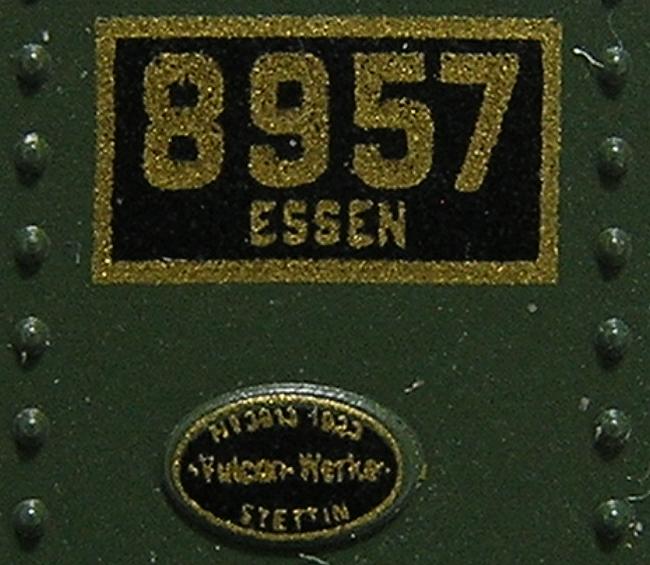T 18 8957 detalle placa.JPG