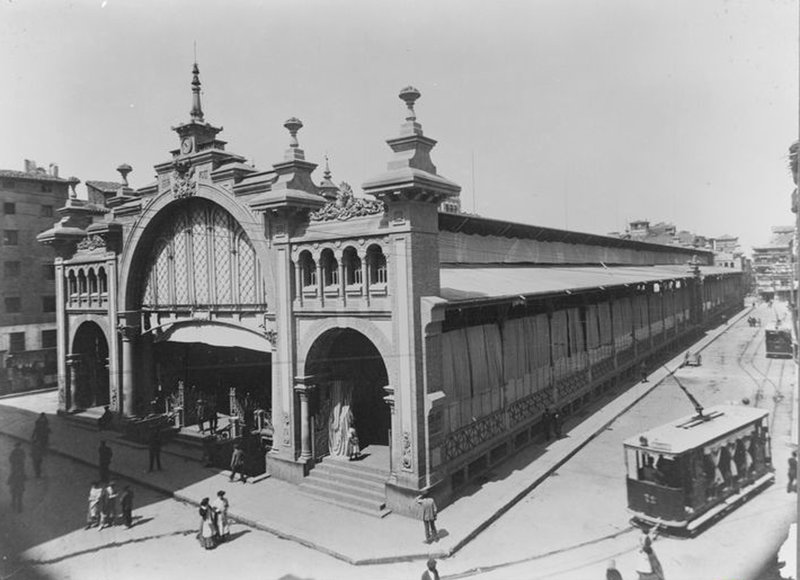 Mercado Central Zaragoza 1903.  Foto Ignacio Coyne.jpg