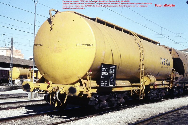 Vagón tolva cereales PTT 21.841 (TT8 Uagps) Ivexa 88M3 .jpg