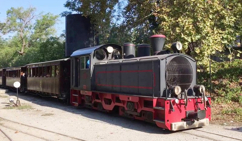 Pelion-steam-train_Slider03.jpg