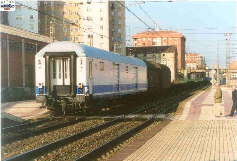 D8153 llegando a Burgos Pablo Gadea.jpg