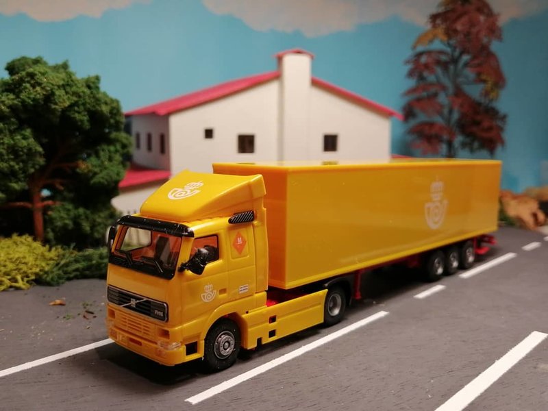 VOLVO_CORREOS_3.jpg